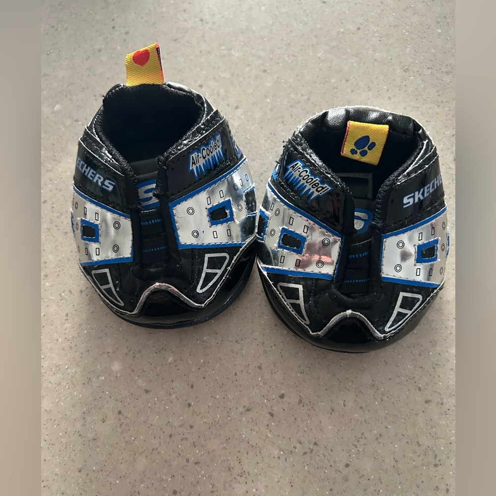 Skechers build a bear sneakers